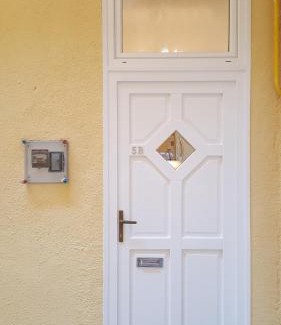 Erzsebetvaros Apartment | Authentic Akacfa Apartment