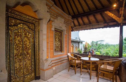 Ubud House | Authentic Balinese Superior with Fan