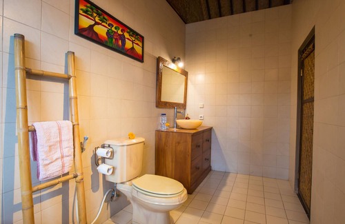 Ubud House | Authentic Balinese Superior with Fan