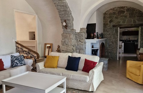 Cauro House | Authentic Corsican Sheepfold