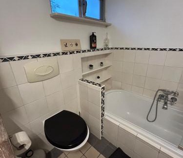 Stadionbuurt Apartment | Authentic Dutch boathouse