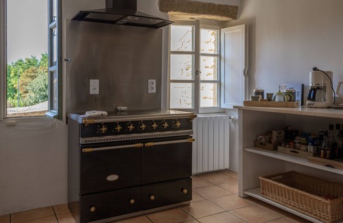 Vers-Pont-du-Gard Other | Authentic Provencal Holiday House with 6 bedrooms and private pool
