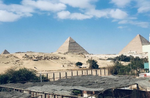 Kafrat al Jabal Apartment | Authentic Pyramid Lifestyle Apartment