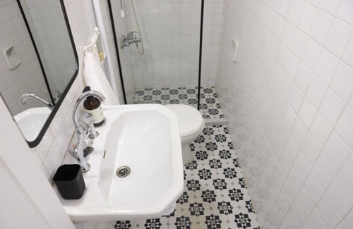 Achrafieh Apartment | Authentic Stay in Achrafieh