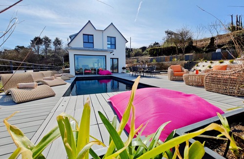Locquirec Villa | Aux 3 Bains - Plage, Piscine, Spa
