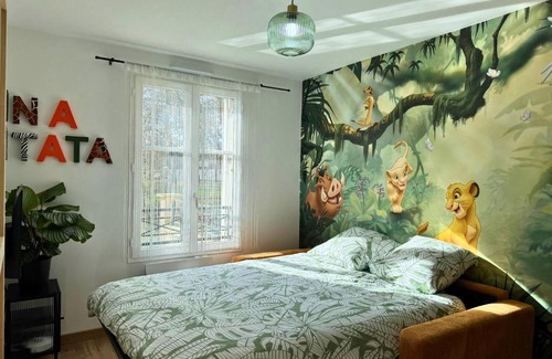 Bailly-Romainvilliers Apartment | Aux Berges du Roi Lion