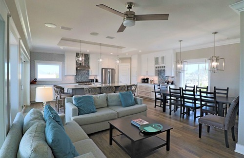 Port St. Joe House | AVAIL 9/27-10/4 -5 NGT MINIMUM! GULF FRONT 9BD/9.5BA, 3 LIVING AREAS, ELEVATOR, POOL!
