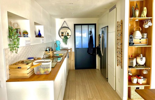 Juan-les-Pins Apartment | Available july august Juan pine forest beaches Penthouse sea view ROOFTOP Jacuzzi