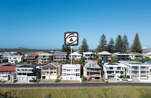 Yamba Apartment | Avalon 4 - Breathtaking panoramic views