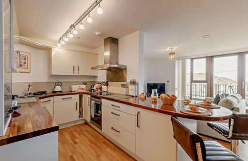 Praa Sands Apartment | Avalon - Praa Sands - Two Bedroom Apartment, Sleeps 4