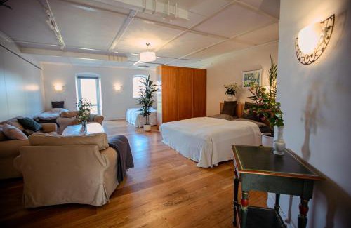 Odense Bed & Breakfast | AvalonBnB