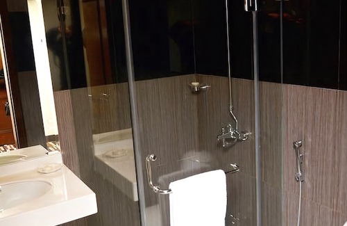 Gulberg Hotel | Avari Xpress Gulberg