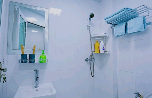 Nanshan Apartment | Avatar Fireworks Queen Bed Studio in Center Futian