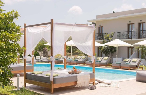 Skiathos Town Apartment | Avaton Hotel-Suites-Villas in Skiathos