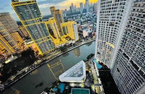 Makati Apartment | Aveline Suites Cozy Skyline View ACQUA Private Residences near Rockwell Makati