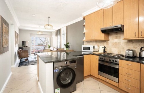 Stellenbosch Central Apartment | Avemore Jan Cats 3 this is where you have to be