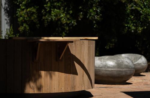 Stellenbosch Apartment | Avemore Winelands Home - wood fired hottub and full power back up