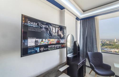 Lahug Apartment | Avenir Condo for rent near IT Park Cebu with FREE Netflix, 49-inch Samsung Curve TV
