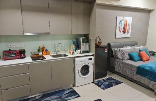 Cyberjaya House | Avenpeak Homestay Tamarind Wifi, Netflix, Iron, Filter, TV, Self Checkin