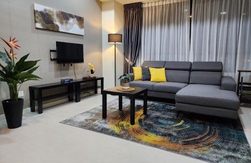 Cyberjaya House | Avenpeak Homestay Tamarind Wifi, Netflix, Iron, Filter, TV, Self Checkin