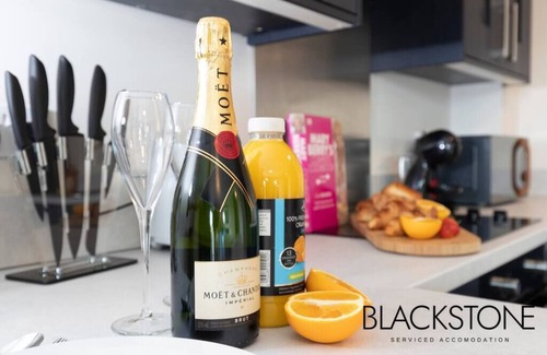Darlington Apartment | Avery House - 1 Bed with Outdoor Terrace