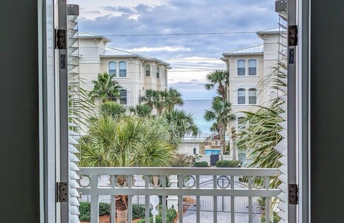 Gulf Place Condo | AviaVista- Ocean View- Private Beach- Heated Pool