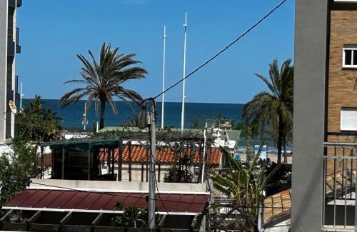 Grao de Gandia Apartment | Avocado Gandia Playa 100 m de la playa con vistas al mar para 8 personas!