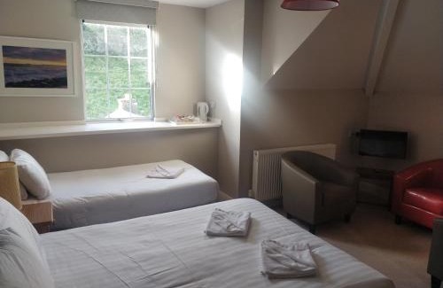 Youghal House | Avonmore House Guest Accommodation