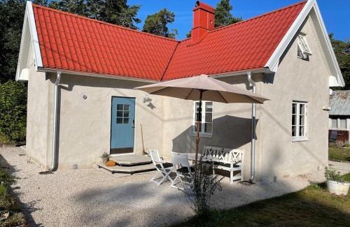 Tofta House | Avskilt nyrenoverat hus på stor naturtomt med närheten till både Visby och havet