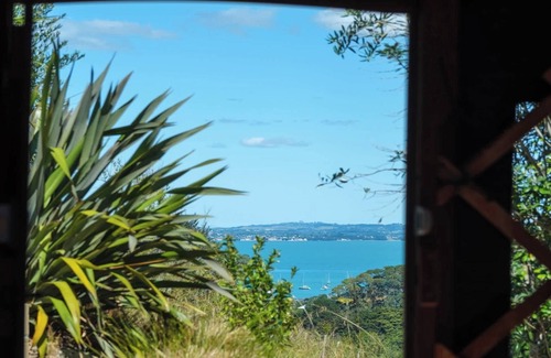 Palm Beach House | Awaawa Yurts - Rangi - Our Island