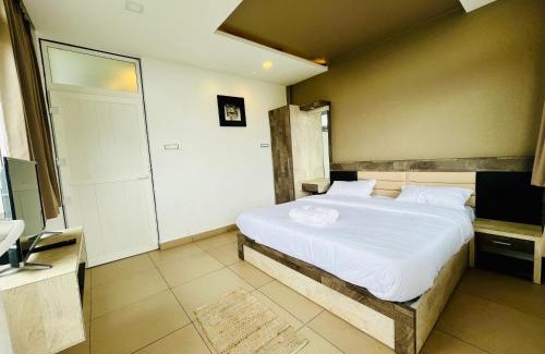 West Mere Hotel | Away From Home - 10 - Rooms In Ooty, Home Stay in Ooty