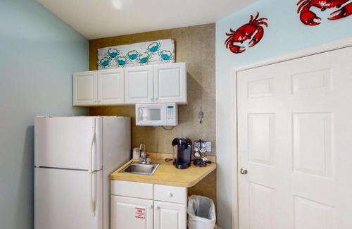 Sea Trail Hotel | Away on Avian - Unit #3406b
