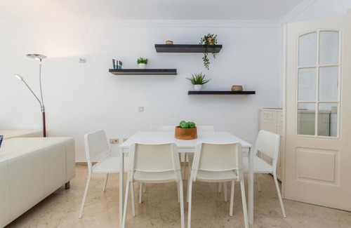 Puerto Banus Apartment | Awesome 2 bedroom Apt with pool and parking in Puerto Banús - RDR197