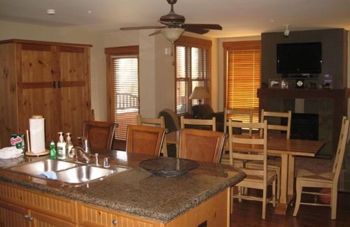 River Run Condo | Awesome 2 BR in Keystone-Sleeps 8! Close to the Gondola!