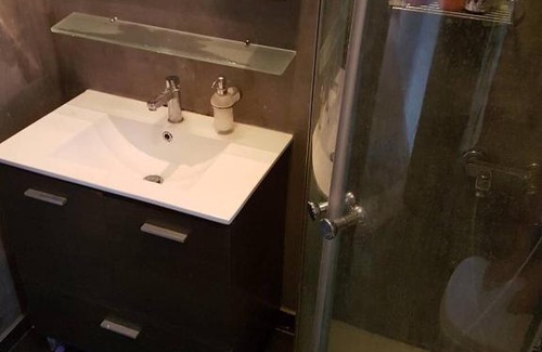 Nea Makri Apartment | Awesome apartment 2 min. from Zoumperi beach!