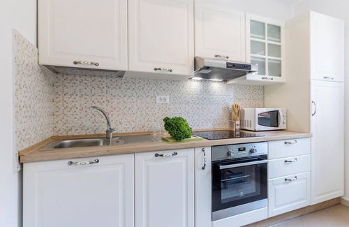 Kaldanija Apartment | Awesome apartment in Kaldanija with WiFi