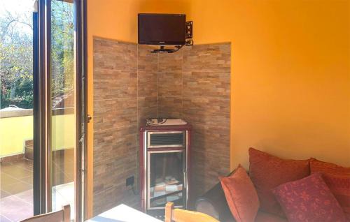Roccamonfina Apartment | Awesome Apartment In Roccamonfina