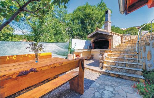 Klenovica Apartment | Awesome Apartment In Klenovica With Wifi