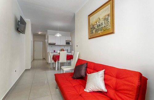 Krk Apartment | Awesome apartment in Pinezici with WiFi