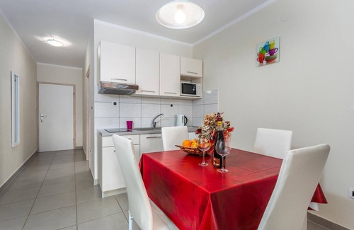 Krk Apartment | Awesome apartment in Pinezici with WiFi
