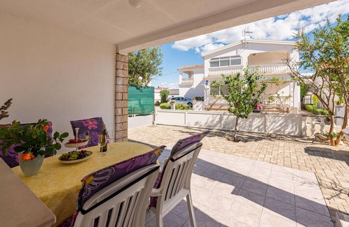 Vir Apartment | Awesome apartment in Vir with WiFi