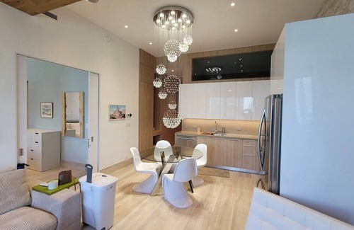 South Beach Condo | Awesome Brand New 5-Star 2-BR Condo - Ocean View!