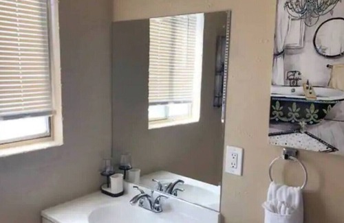 Midtown Apartment | Awesome & Cool Unit Located in Central Tucson!
