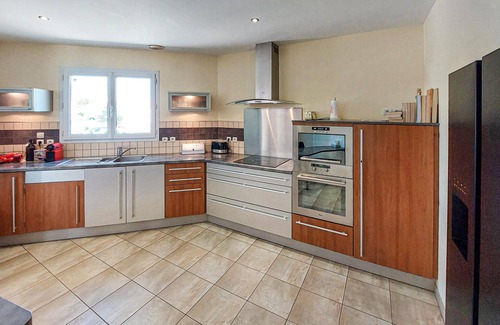 Sainte-Gemme-la-Plaine House | Awesome home in Sainte-Gemme-La-Plaine