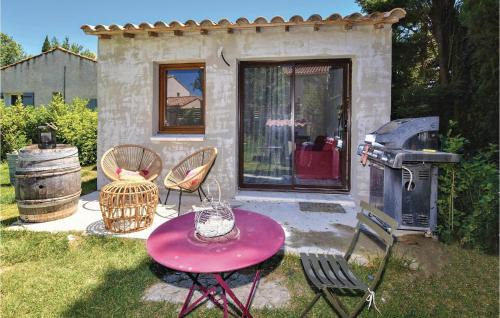 Sainte-Cecile-les-Vignes House | Awesome Home In Ste Cecile Les Vignes