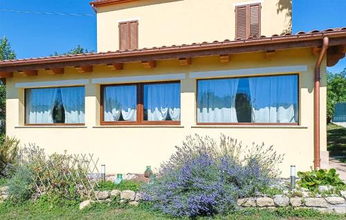 Montefalcone Appennino House | Awesome Home In Montefalcone Appennino