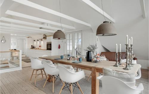 Blokhus House | Awesome Home In Blokhus With Wifi
