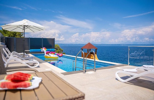 Blato House | Awesome home in Crnja Luka with kitchen