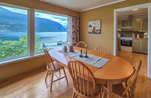 Eidfjord House | Awesome home in Eidfjord with house sea view
