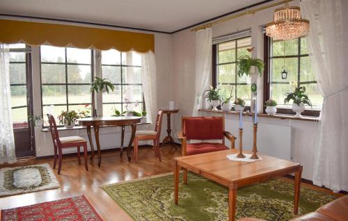 Everod House | Awesome Home In Everöd With Wifi